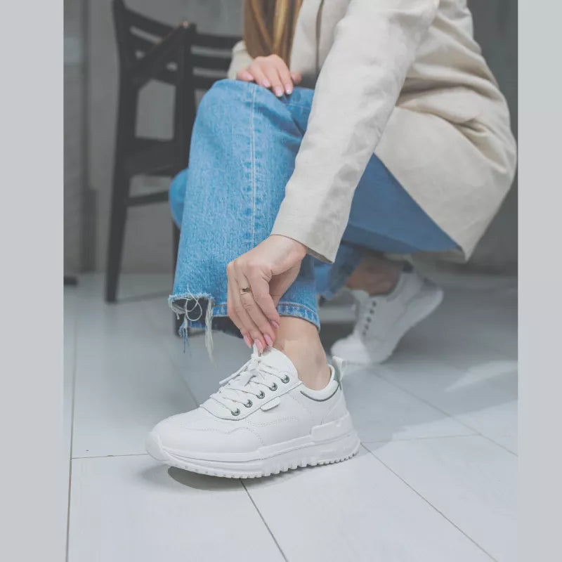 Women's footwear