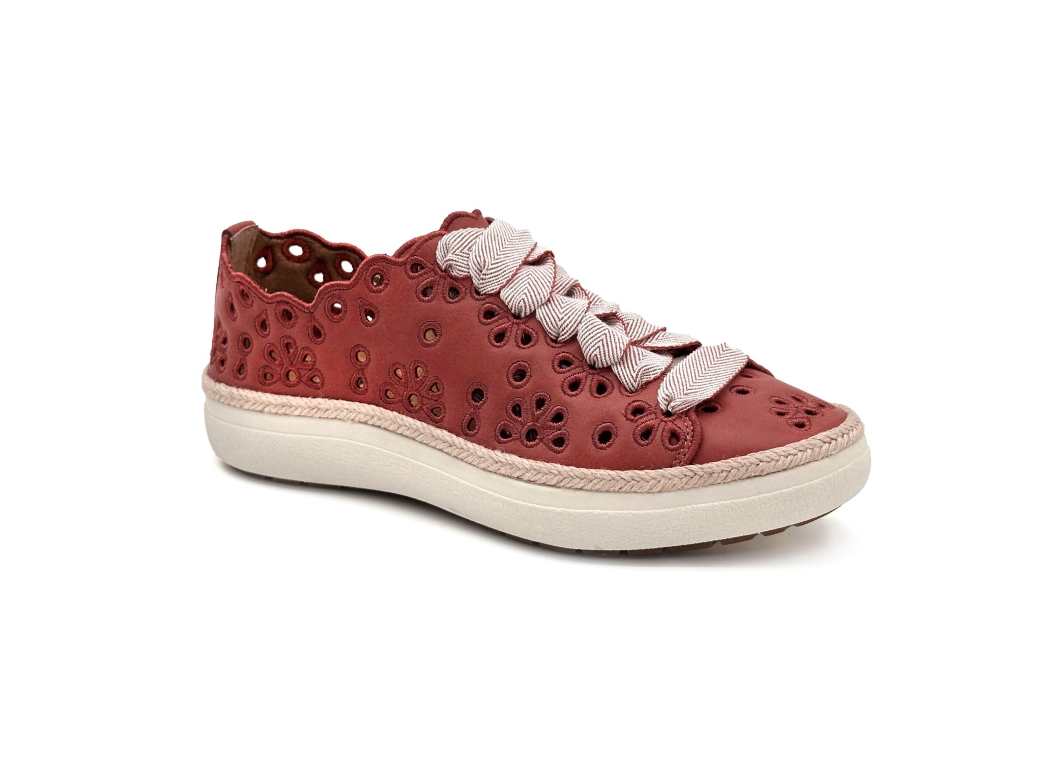 Aetrex Charlotte women's walking shoe in Terracotta