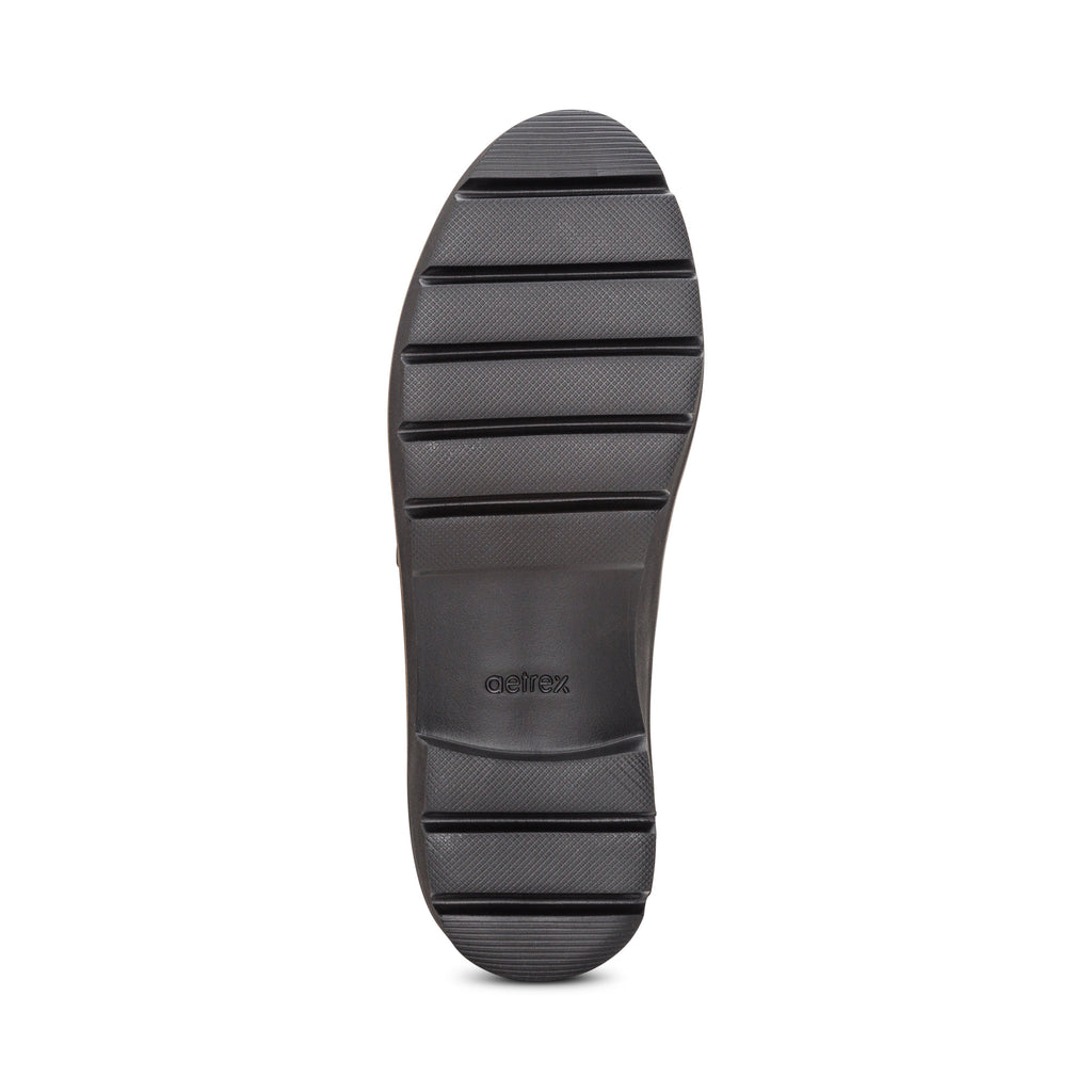 Aetrex Collette women's casual shoe in Black