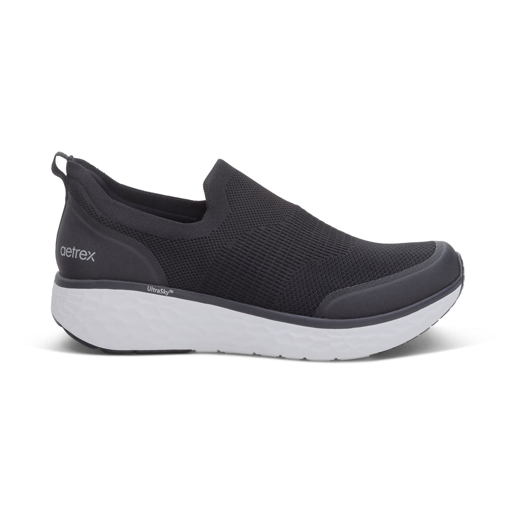 Aetrex Dash men's casual shoe in Black