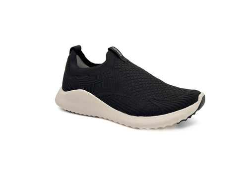 Aetrex Darcy women's walking shoe in Black