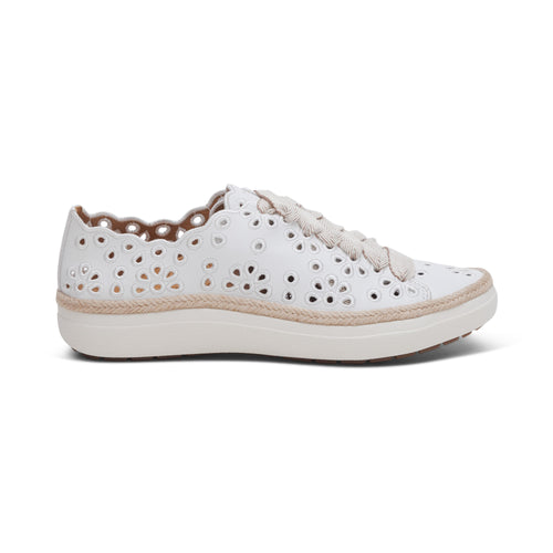 Aetrex Charlotte women's walking shoe in White